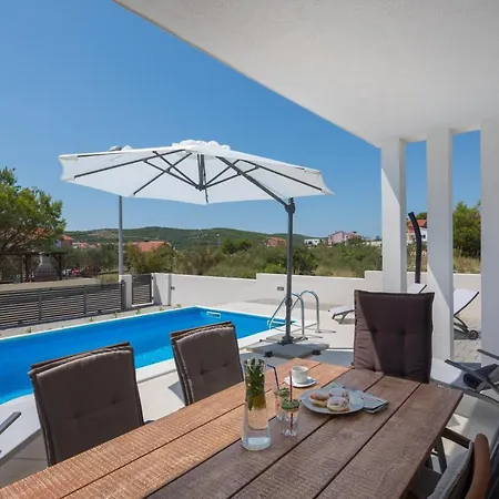 Nadija With Heated Pool Villa Vodice