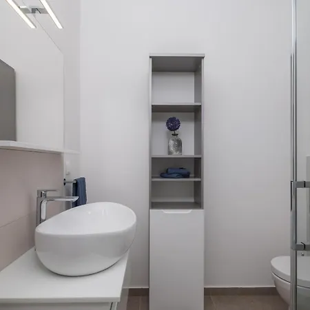 Nadija With Heated Pool Вилла *